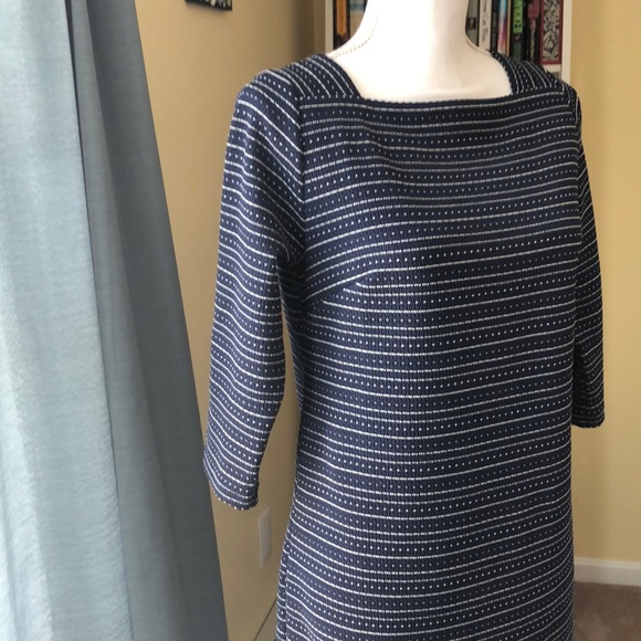 LOFT Shift Dress in Size SP - Picture 3 of 8